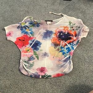 Flower pattern tight crop top tee